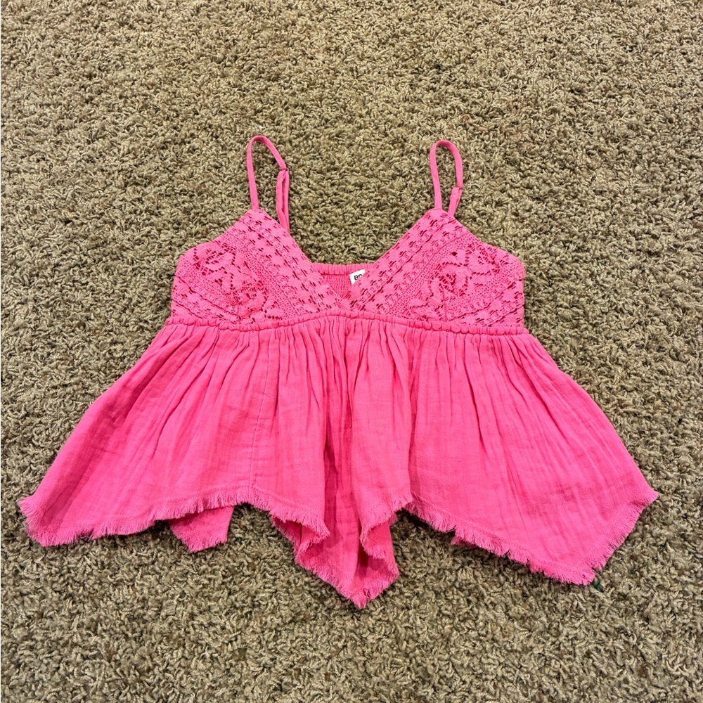 Cropped flowy pink tank top